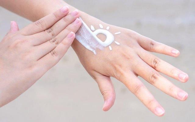 راهنمای انتخاب بهترین کرم ضد آفتاب بر اساس نوع پوست