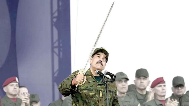 مادورو، مانع دموکراسی آمریکایی