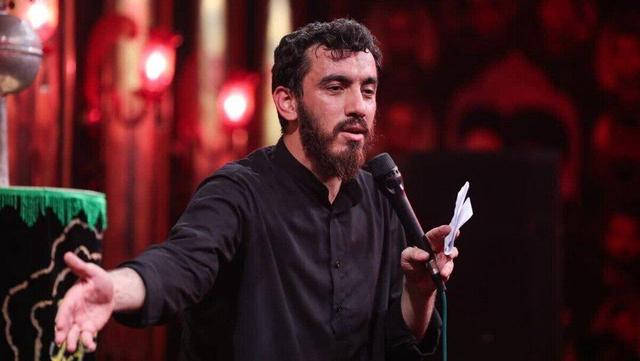 مهدی رسولی در مراسم وفات حضرت ام‌البنین(ع) مداحی می‌کند