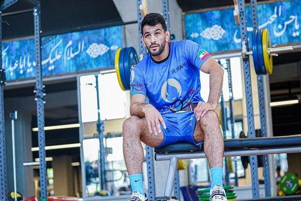 جدال حسن یزدانی با تانک روس/ توافق بانک شهر با سعداله‌یف