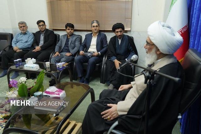 امام جمعه بوشهر: رفع مشکلات عشایر استان با جدیت دنبال شود