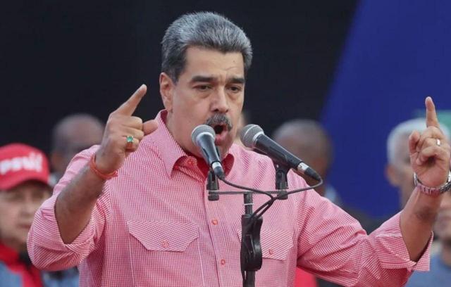 مادورو: ونزوئلا تسلیم نخواهد شد