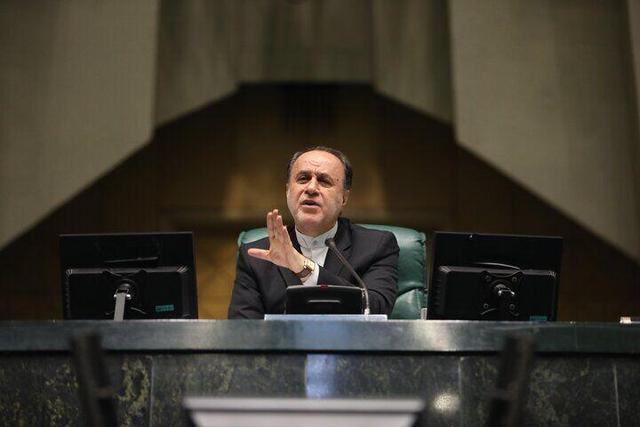 حاجی بابایی خواستار توجه دولت به معیشت اقشار کم درآم شد