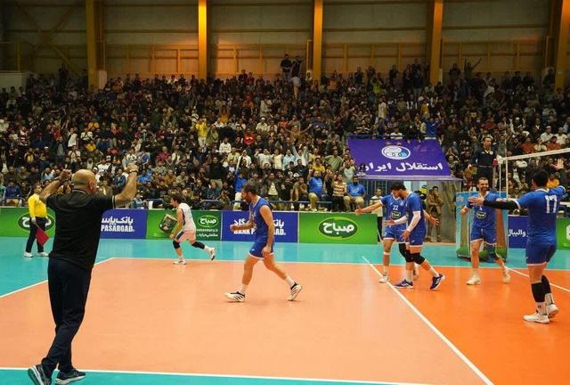 فیلم| سرمربی والیبال استقلال گنبدکاووس: محکوم به بُرد هستیم