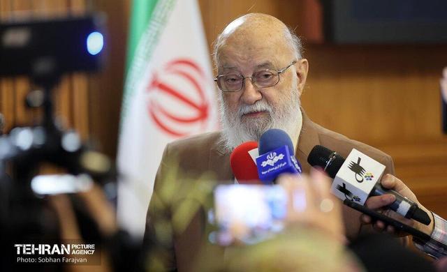 خودروهای شخصی هم باید برفی شوند / نگارش قانون کافی نیست