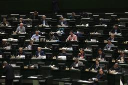 عامل فروپاشی زندگی‌ها مهریه نیست؛ حقوق‌های زیر ۲۰ میلیون است!