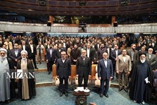 همایش حقوق ملّت و آزادی‌های مشروع با حضور رئیس‌جمهور