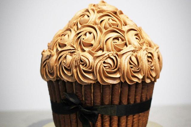 آموزش شیرینی پزی / طرز تهیه باگر کیک به سبک بهترین قنادیها