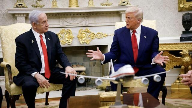 تلویزیون اسرائیل جزئیات گفتگوی مهم ترامپ با نتانیاهو را فاش کرد: آرام باش و اقدامات تحریکآمیز انجام نده زیرا...