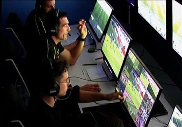 تغییرات در قوانین VAR؛ فیفا فوتبال را خراب‌تر می‌کند؟