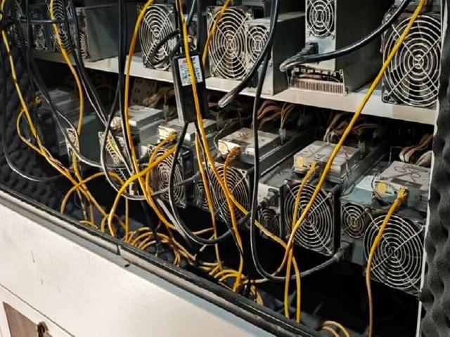 ۸ دستگاه ماینر در شهرستان بیرجند خاموش شد