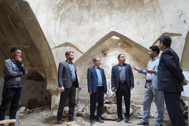 بازدید مدیرکل میراث‌فرهنگی همدان از حمام تاریخی جورقان