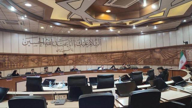 دادستان یزد به تخلفات ساختمانی میدان صنعت و آزادشهر ورود کند + فیلم