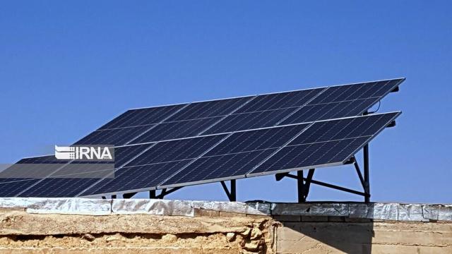 ۲۷ نیروگاه خورشیدی خانگی در زنجان افتتاح شد