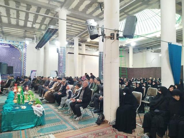 تکریم مادران و همسران شهدا در شهرکرد با تشییع شهید گمنام + فیلم