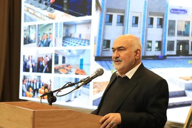 استاندار: حمایت از نهضت توسعه عدالت آموزشی از مولفه‌های مدیران خوزستان است