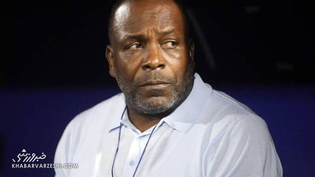 این تیم بدون سرمربی به پلی‌آف جام جهانی می‌رود