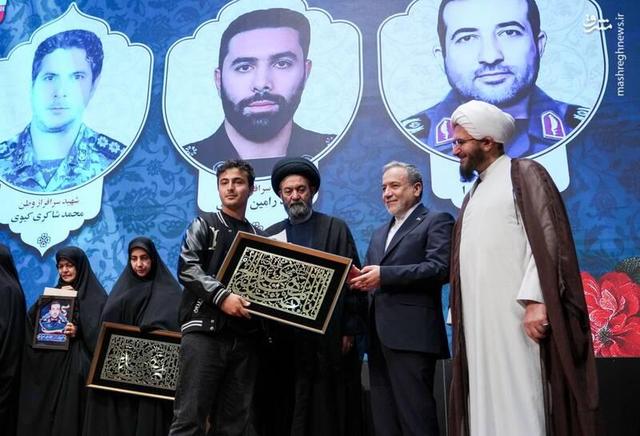 عکس/ حضور عراقچی در گردهمایی ائمه جمعه سراسر کشور