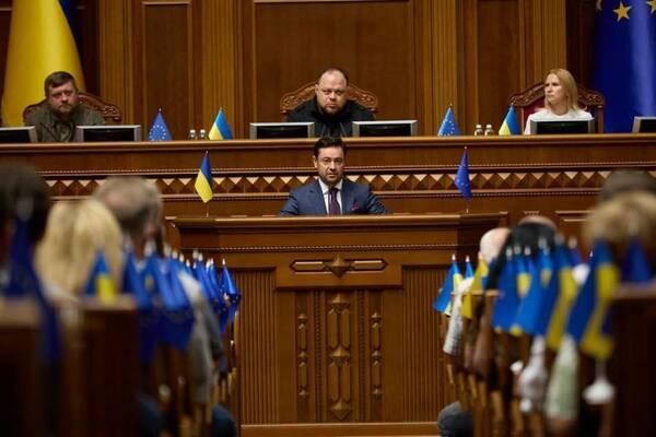 هرج و مرج در پارلمان اوکراین!