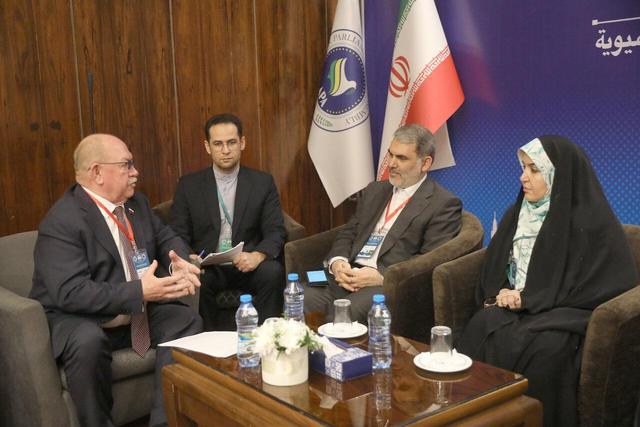 دیدار رئیس گروه پارلمانی APA مجلس شورای اسلامی با نماینده روسیه