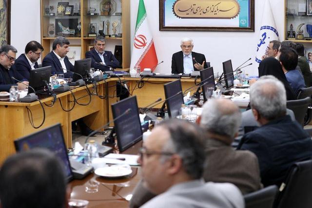 عارف: ۱۶ آذر باید همیشه زنده باشد چرا که انقلاب ما به این نماد نیاز دارد