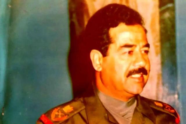 عکس/ دیدار کمال خرازی و ظریف با صدام؛ سال ۱۳۷۲