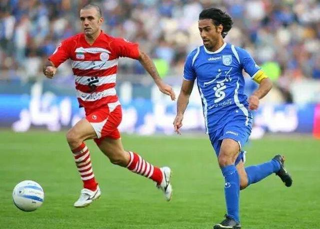 کری سنگین فرهاد مجیدی از امارات برای پرسپولیس+ عکس