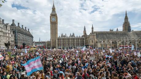 Top UK women’s groups ban transgender members