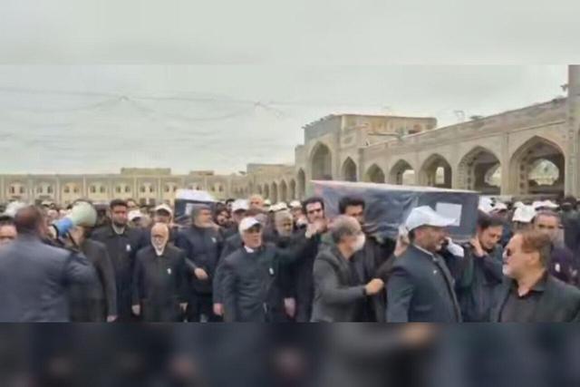 مراسم تشییع پیکر همسر و فرزند معاون رئیس‌جمهور در مشهد