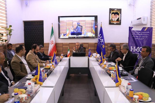 آشوری: پایانه مکانیزه معدنی سهم هرمزگان در کریدورها را افزایش میدهد