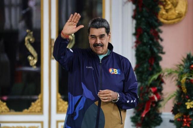 مادورو: گفت‌وگویم با ترامپ محترمانه و صمیمانه بود