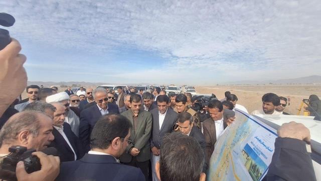 ۳۰۰ میلیارد تومان اعتبار برای ساخت بزرگراه خاش - سراوان هزینه شده است