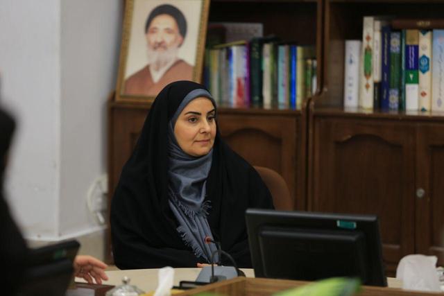 تجلیل وزیر راه و شهرسازی از خانواده سه شهید زنجانی