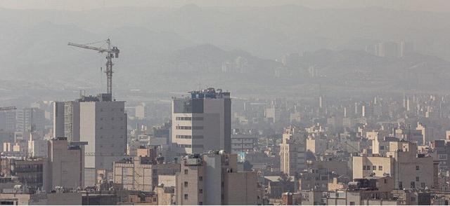 کاهش نسبی آلودگی هوای تهران/ ۱۴ ایستگاه در وضعیت نارنجی