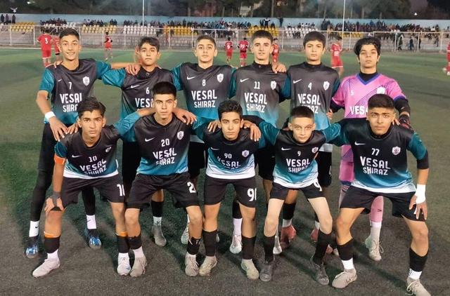 «وصال» قهرمان لیگ برتر فوتبال نونهالان شیراز شد