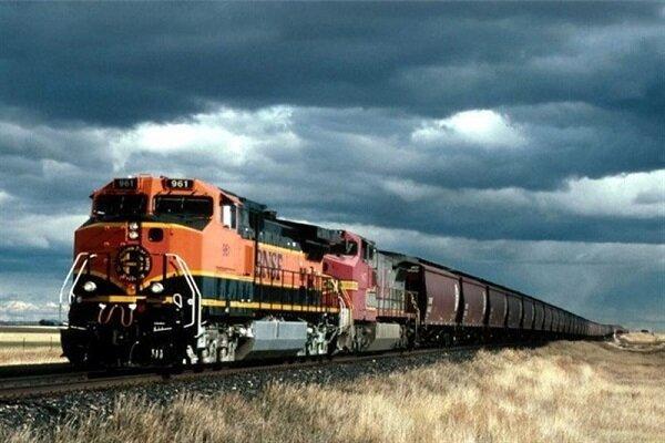 زیرساختهای بحرانی کرمان؛ دروازه جنوب شرق کشور قربانی خطوط ریلی تکمسیره و جادههای فرسوده