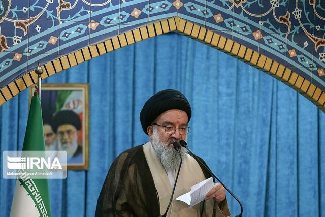 خاتمی: در کشور باندهای بی‌حجابی داریم/ شکست زیست عفیفانه اهانت به متدینین، دین و قانون است / تا زمانی که آمریکا آدم نشود خبری از مذاکره نیست