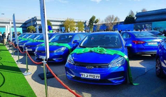 بازار خودروهای برقی؛ وعده‌های ۱۴۰۲ همچنان تحقق نیافته‌اند