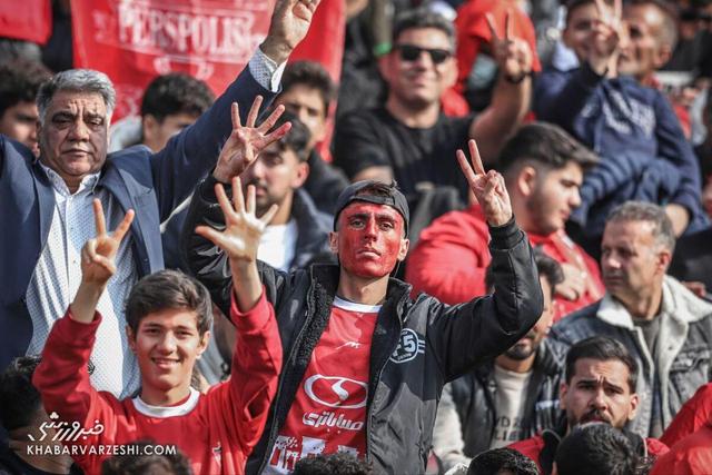 افشاگری هواداران استقلال و پرسپولیس: با یک قوطی رنگ پوست ما را کندند!