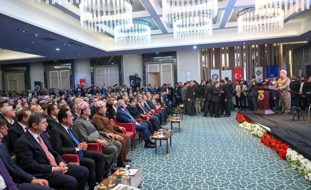 چرایی جنجالی شدن سفر مسعود بارزانی به ترکیه