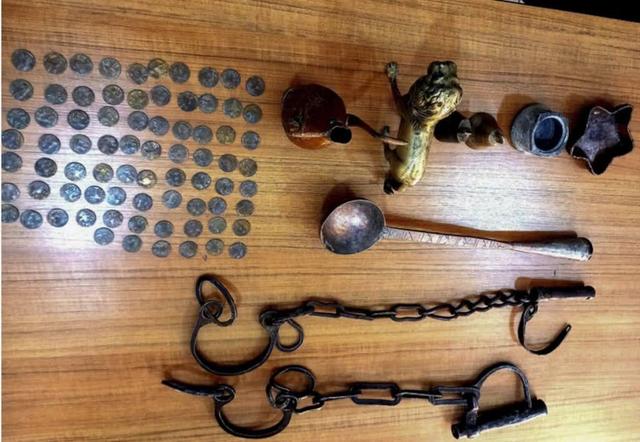 یک محموله تاریخی ۲۸۰۰ ساله در فریدونکنار کشف شد