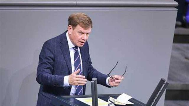 انتقاد آلمان از سند راهبرد ملی آمریکا: اروپا به توصیه خارجی نیازی ندارد