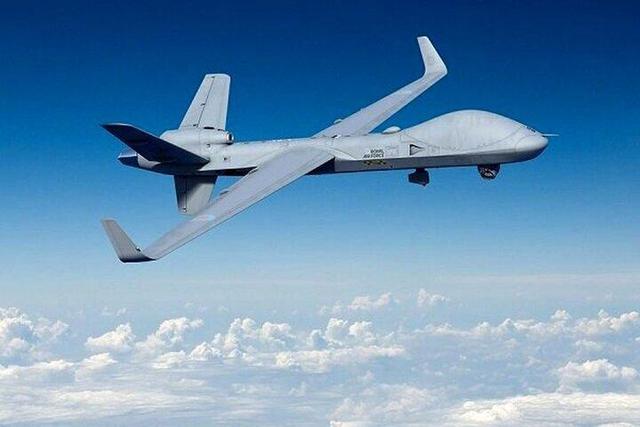 قدرت باورنکردنی پهپادها؛ مکالمات از صدها کیلومتر دورتر شنود می‌شوند