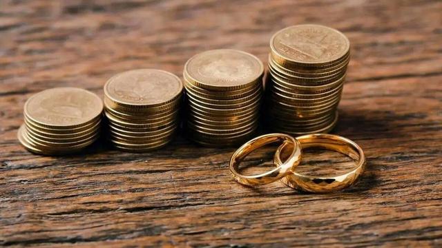 واکنش تند کامبیز نوروزی به مصوبه مجلس درباره مهریه؛ با این کار حقوق زنان را ضایع می‌کنید