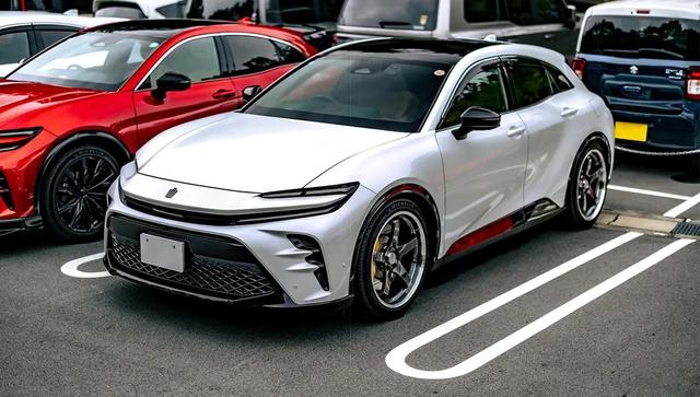 تویوتا کراون اسپرت؛ فراری ژاپنی! (+عکس)