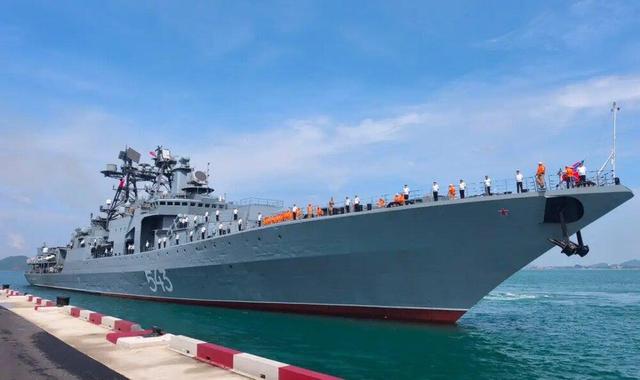 کشتیهای روسی وارد دریای سرخ شدند