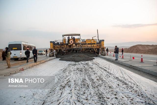 بازدید خبرنگاران از پروژه آزادراه شهید سلیمانی در قم