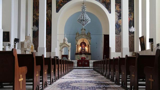 سخنانی که کلیسا را لرزاند: از امروز من یک زنم! | اعتراف باورنکردنی کشیش ۵۱ ساله