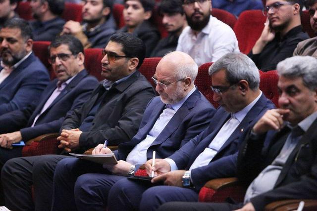 مراسم بزرگداشت روز دانشجو با حضور محمدباقر قالیباف در مشهد برگزار شد