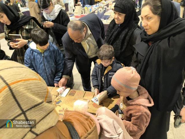 استقبال بی نظیر کرمانشاهیان از نمایشگاه کتاب